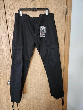 Noiz Unisex Black Cargo Pants